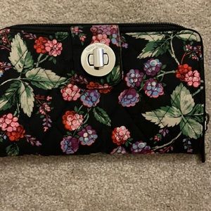 For a Bradley Winterberry wallet and queen purse